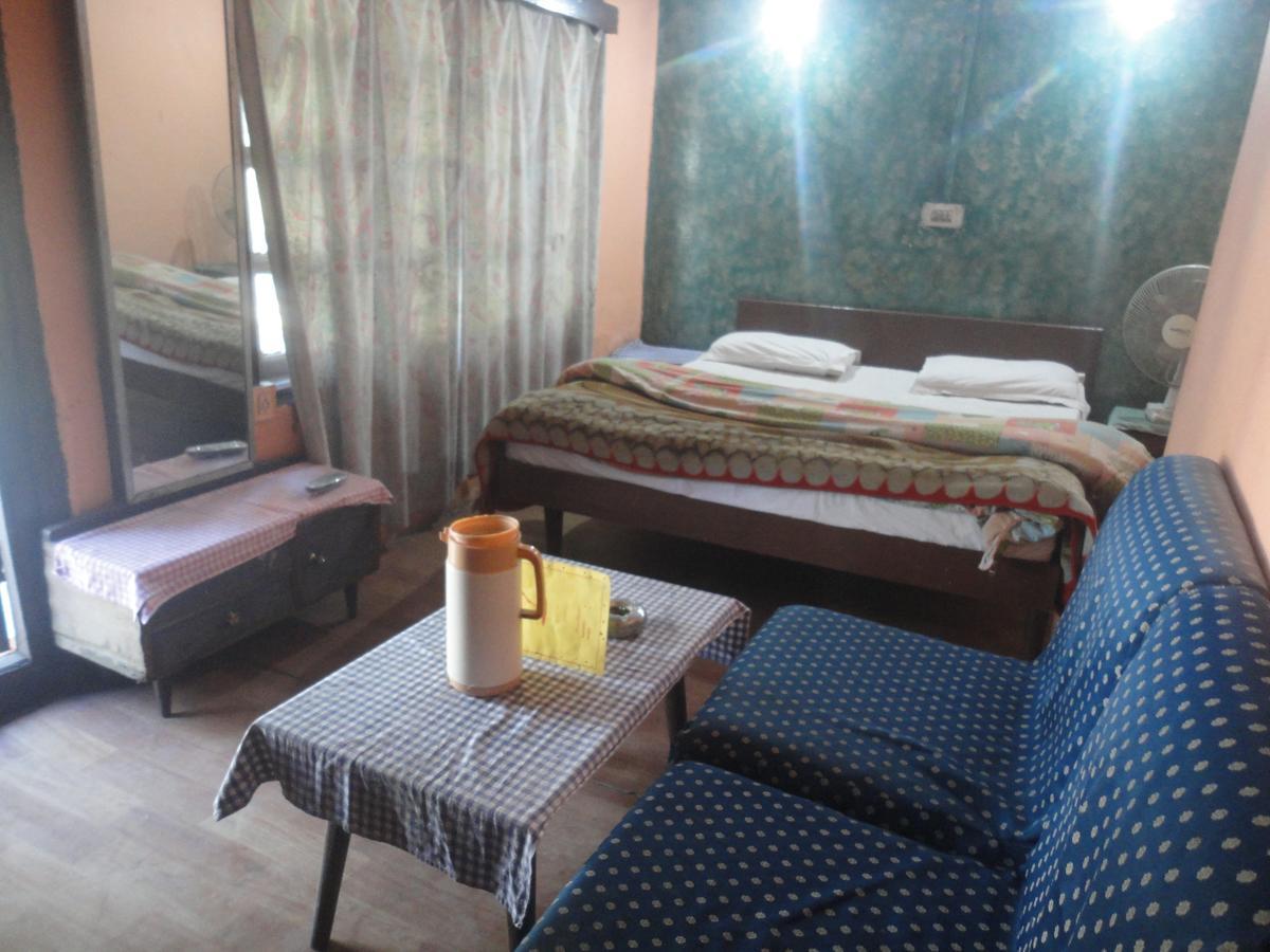 Hotel Walnut Grove Mussoorie Esterno foto
